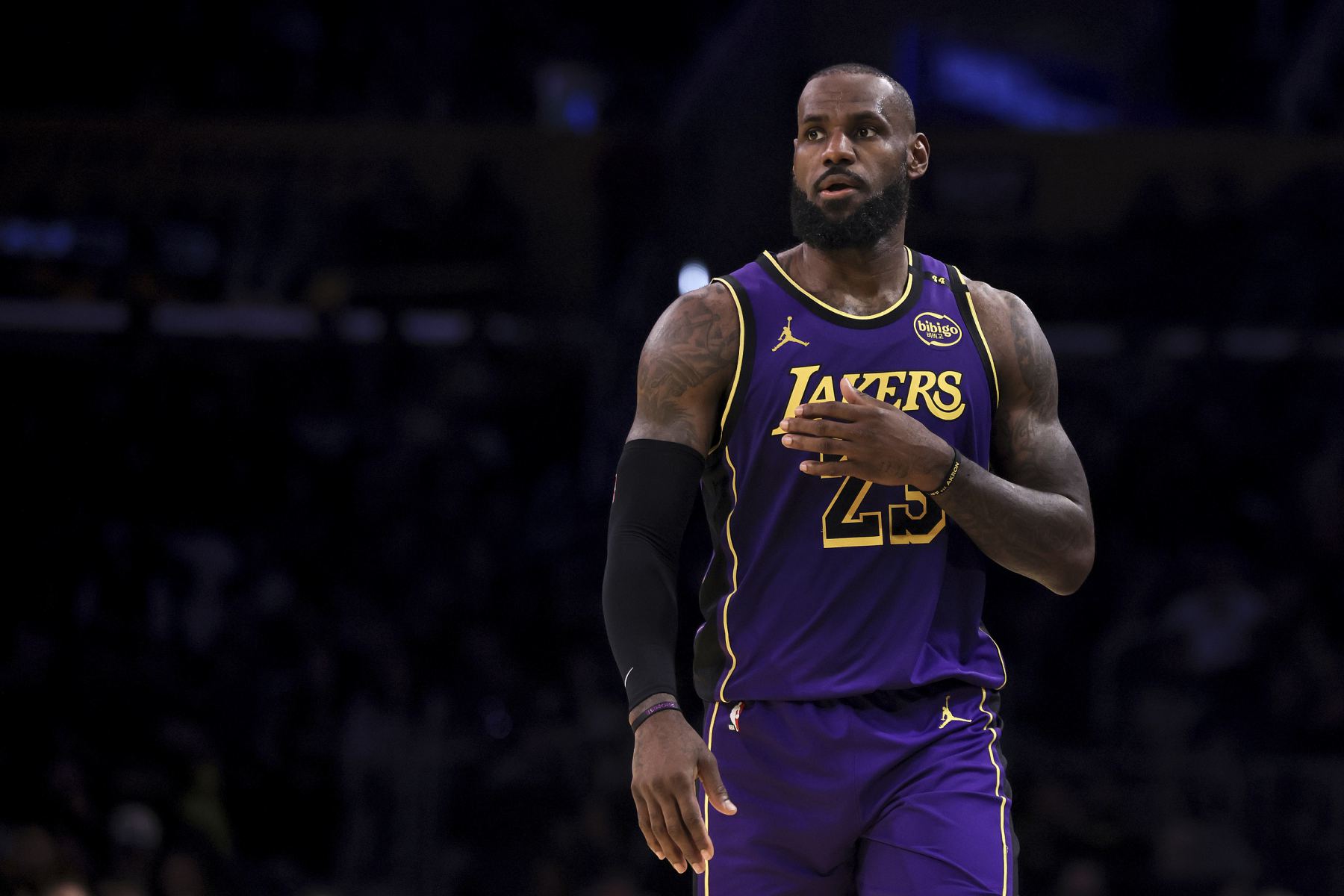 American Journal : James a été absent des Lakers pendant 5 matchs consécutifs. Si vous souhaitez le récompenser, il peut manquer au maximum 3 matchs.