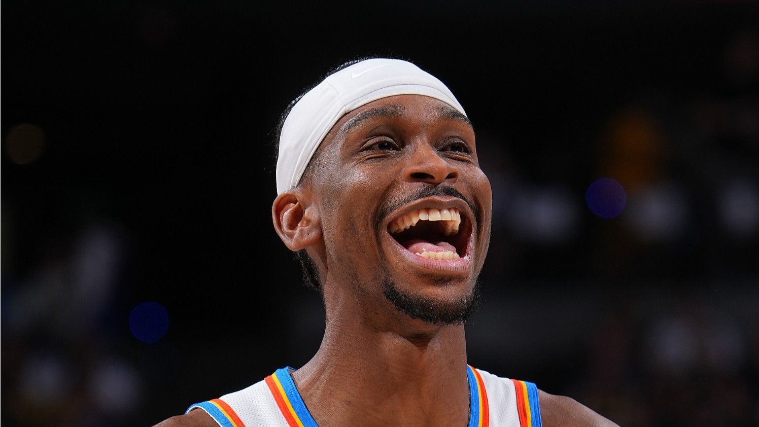 SGA a marqué plus de 20 points en 80 matchs consécutifs, surpassant le « Big O » et se classant troisième de l'histoire