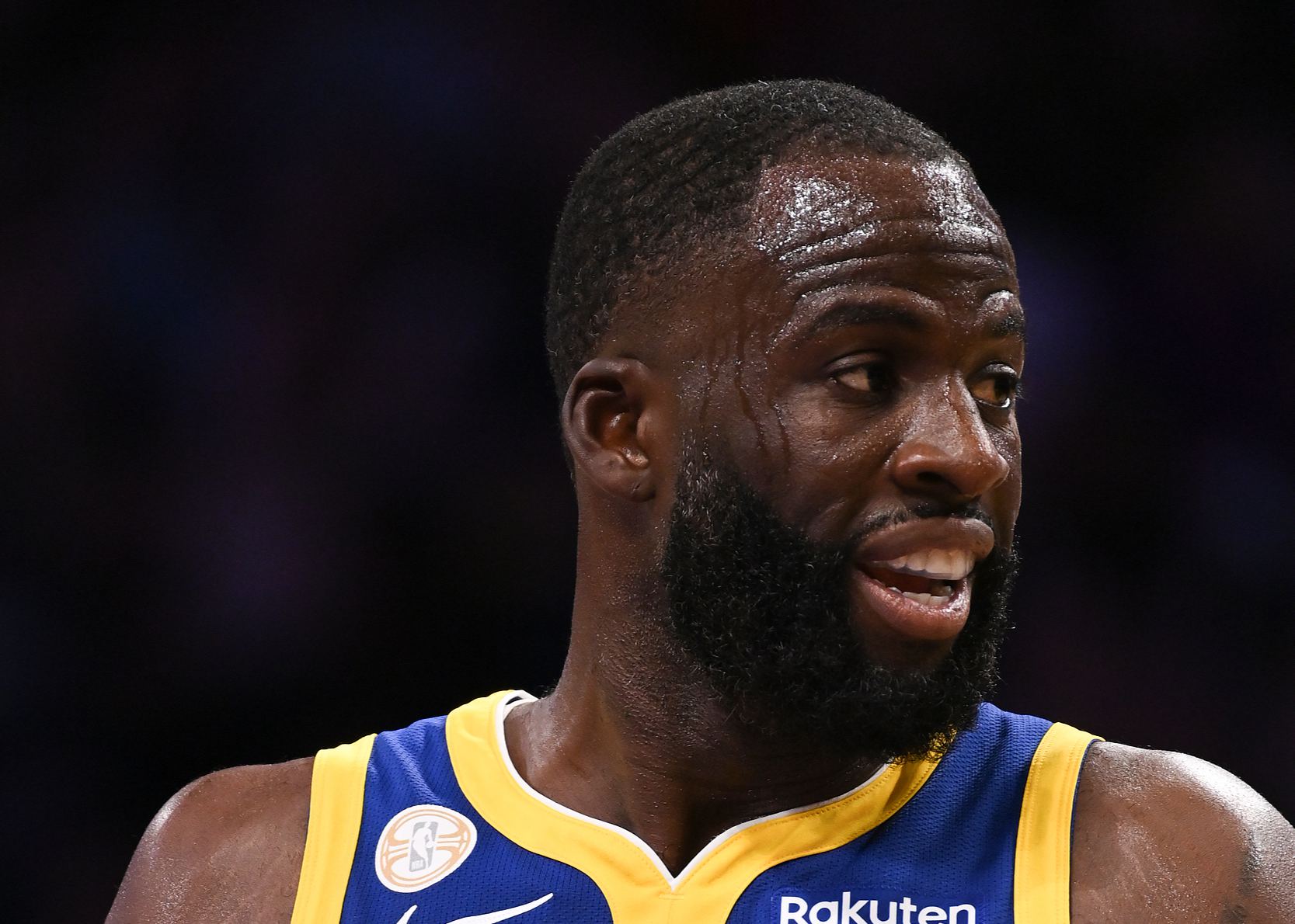 Les Warriors ont tiré à 50 % sur le terrain à la mi-temps et à 54,2 % à trois points, réussissant 13 tirs à trois points.