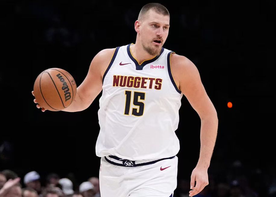 Pleine puissance de feu ! Jokic a terminé le premier quart-temps avec 25 points à 8 tirs sur 11 et 5 rebonds.