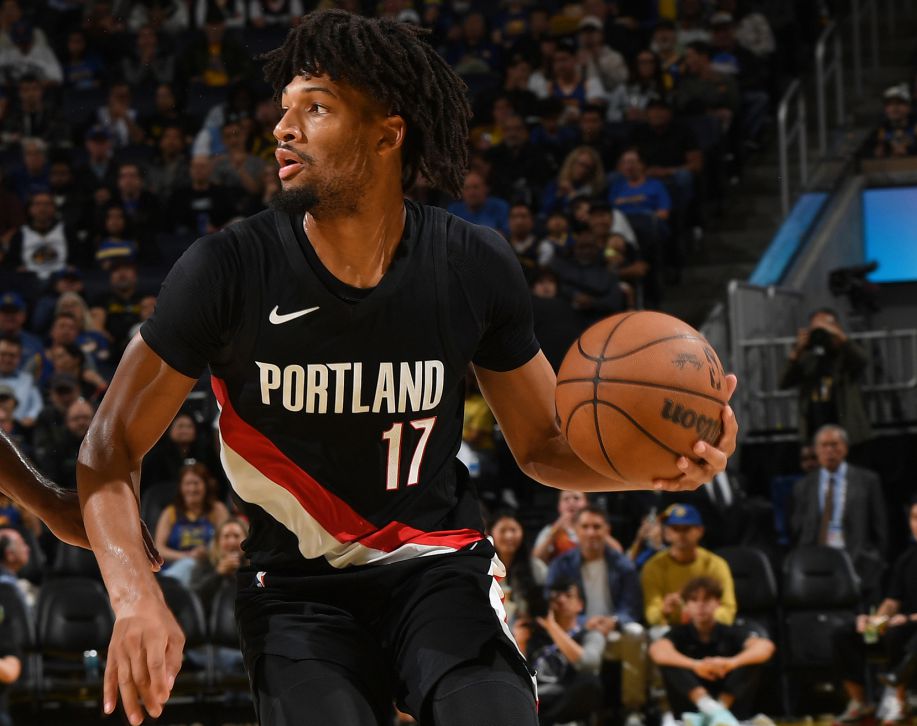 Un nouveau sommet de saison ! Sharp a marqué 35 points en 30 minutes, à seulement 2 points de son sommet en carrière.