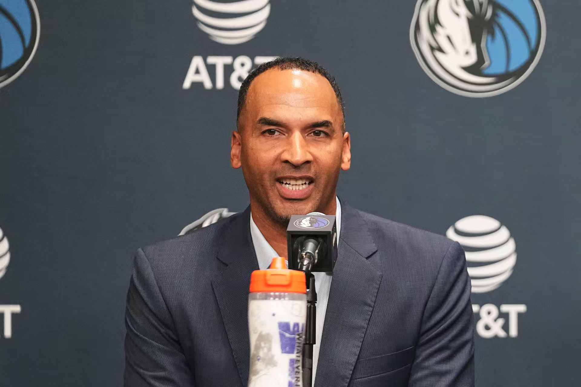 Journaliste célèbre : les Mavericks ciblent Lindsay, vice-président des opérations des Pistons, Cubain l'exhorte à devenir directeur général