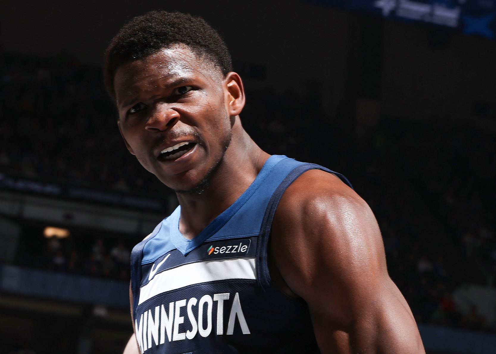 Edwards a réussi 0 sur 8 tirs à trois points et les Timberwolves n'ont réalisé que 3 des 22 tirs extérieurs dans la formation de départ.