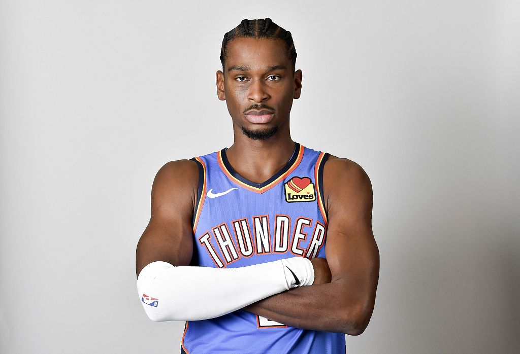 Des performances stables! Alexander a réalisé 7 sur 12 à la mi-temps et a contribué 18 points et 6 passes décisives.