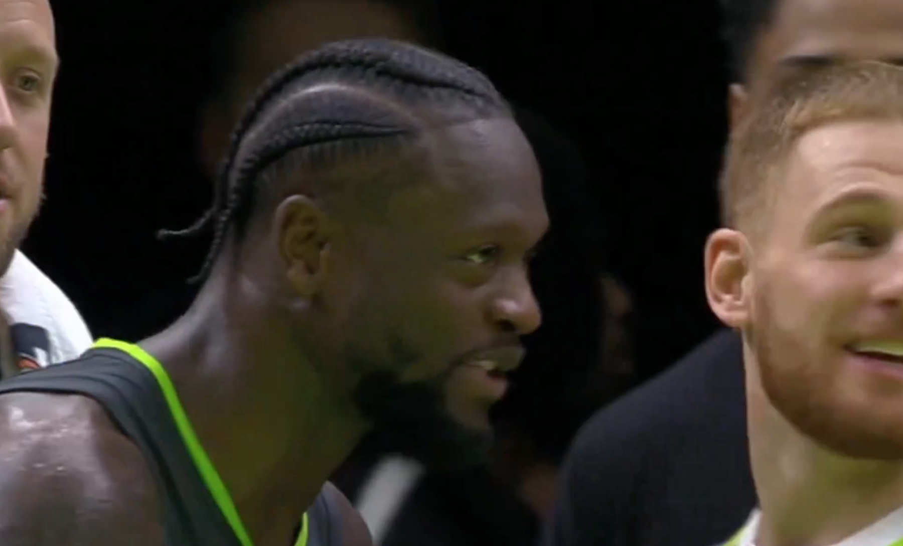 Miller est resté à l'écart de Wei Shao pour réaliser un triple-double ! Randall a plaisanté : il donne à Westbrook un triple-double