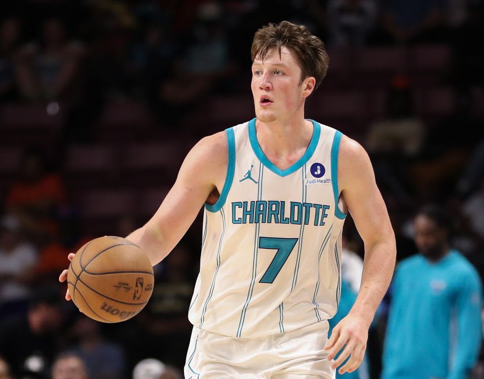 Knipel a marqué plus de 30 points pour la deuxième fois cette saison, et les autres nouveaux joueurs ont marqué deux fois au total.