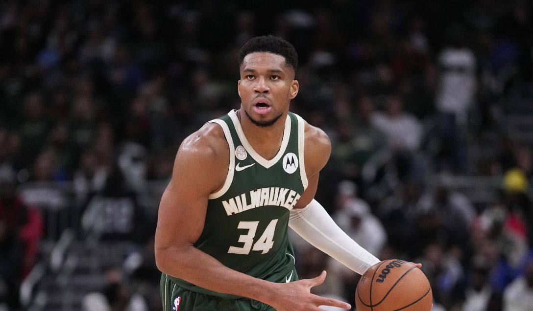 Raisonnable et approprié ? Les Bucks avaient un déficit de 12-4 à la mi-temps, 8 points contre les Hornets en cours.